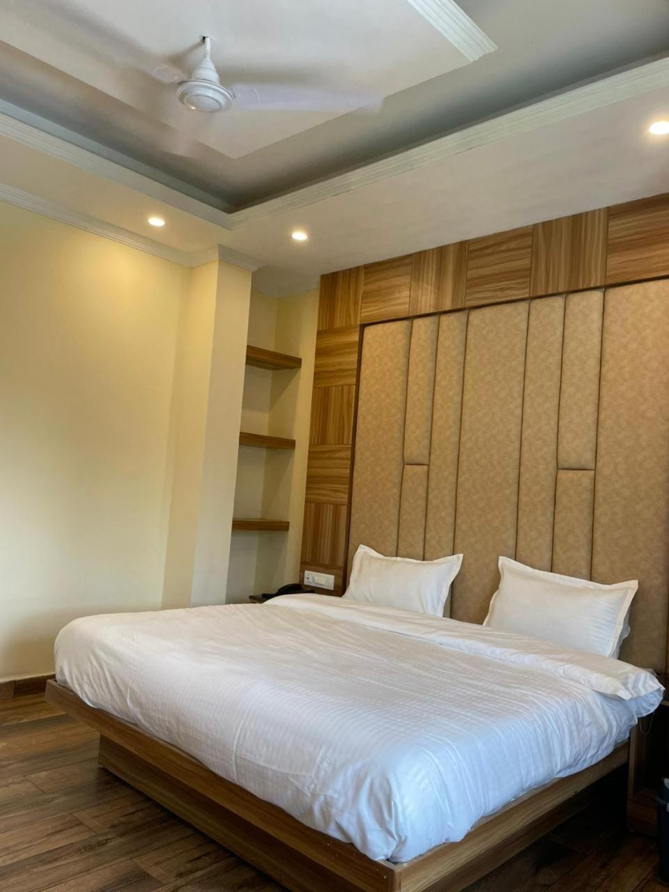 Pinnacle Vesta Homestay 무소리에 외부 사진
